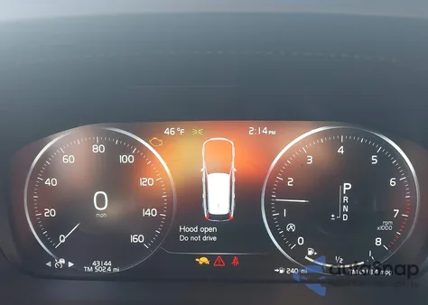 2018 Volvo V90 Cross Country T5 z USA, uszkodzony, nr VIN YV4102NK2J1021497